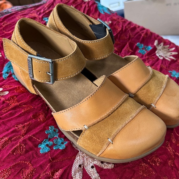 John Fluevog Sarika Yellow Closed-Toe Sandals - Picture 2 of 8